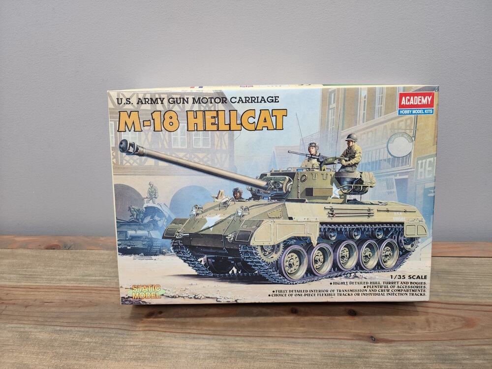Academy M-18 Hellcat U.S. Army Gun Motor Carriage 1/35 Model Kit 1375